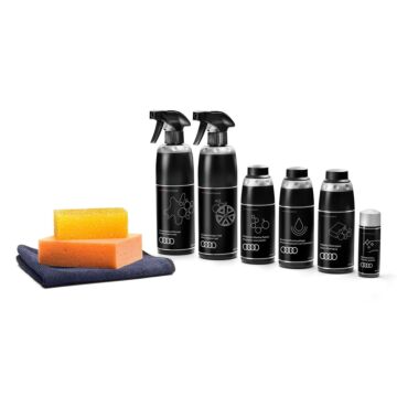 Audi Pflegemitteltasche Felgenreiniger-Gel Insektenentferner Kunststofftiefenpflege Polymer-Wachs-Polish Wachs-Shampoo Glaspolitur Mikrofasertuch Insektenschwamm Schwamm  4L0096353C