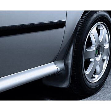 Skoda Oktavia I Schmutzfänger vorn rechts links KEA075003